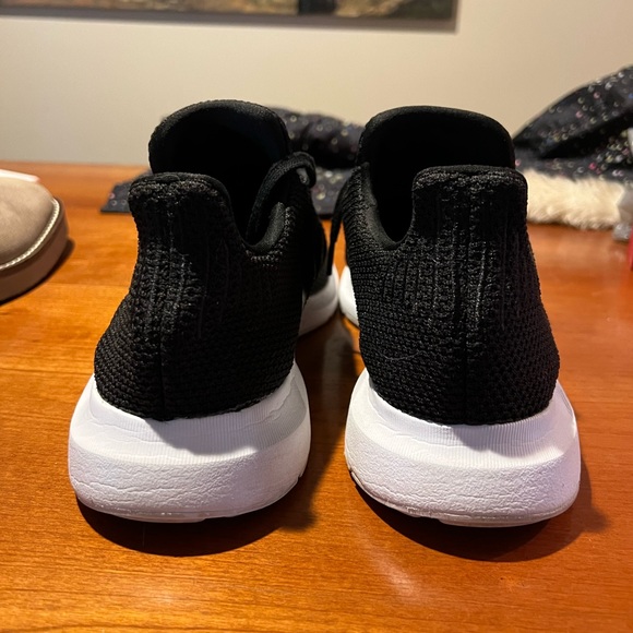 Adidas Swift Running Shoes - Picture 3 of 5